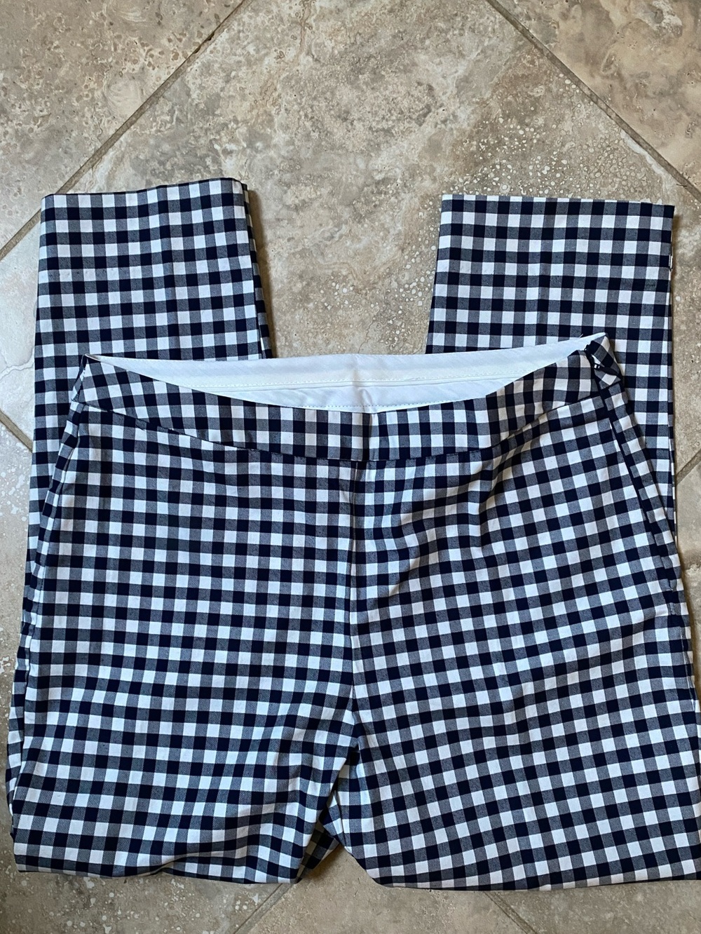 Victoria Beckham Gingham Capris - Picture 7 of 8
